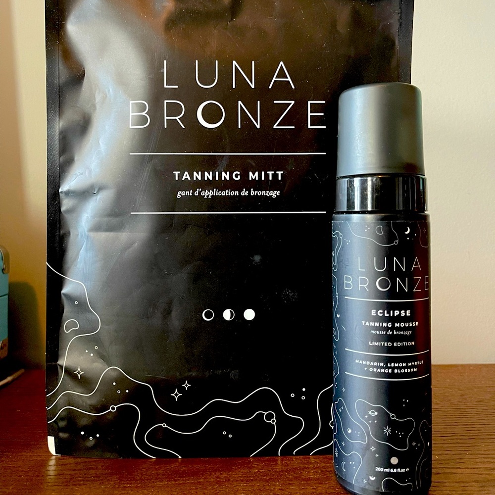 Luna Bronze Tanning Mousse and Mitt